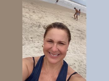 Roomgo BR - Rosana - 52 - Copacabana