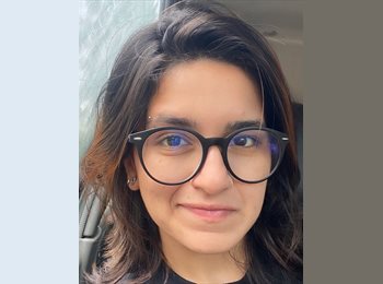 Roomgo BR - Ariane  - 24 - Curitiba