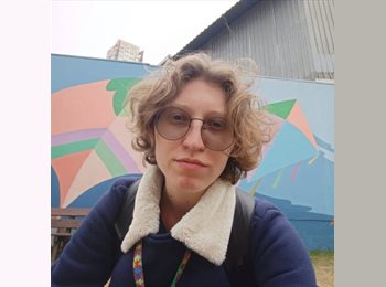 Roomgo BR - Raíssa - 27 - Brasília