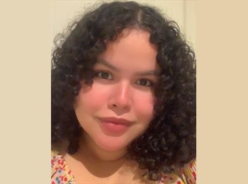 Roomgo BR - Nayane - 26 - Florianópolis