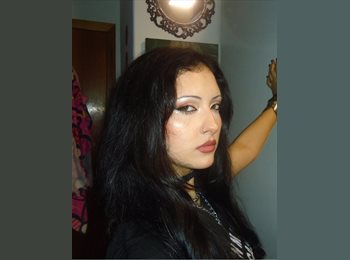 Roomgo BR - Rubia Valeria Klein Leal - 18 - Curitiba