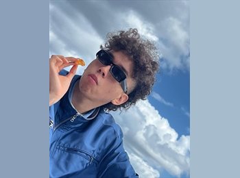 Roomgo BR - Gabriel - 21 - Liberdade