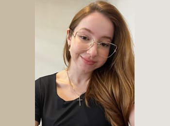 Roomgo BR - Ana Clara de Queiroz Daniel  - 23 - Florianópolis