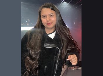 Roomgo BR - Dafne Pineda  - 19 - Niterói