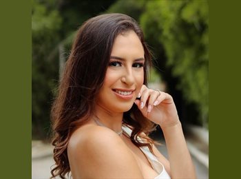 Roomgo BR - Maila - 27 - Niterói