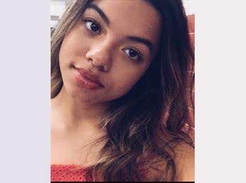 Roomgo BR - Julia - 18 - Brasília