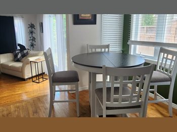 Roomgo CA - Room available for $900 to share bathroom with one other male, Ottawa - $900 pcm