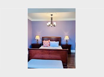 Roomgo CA - Private room with own washroom for lease, Toronto - $1,300 pcm