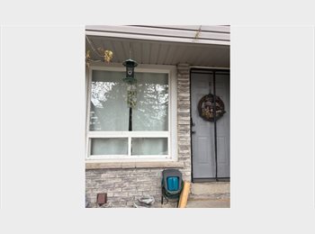 Roomgo CA - Two rooms for rent, Canada - $650 pcm