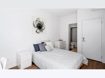 Roomgo CA -  Private Room with Ensuite – Luxury North Oshawa Townhome | Females Only, Canada - $1,050 pcm