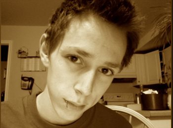 Roomgo CA - Alex - 18 - Halifax