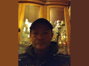 Roomgo CA - Ronnie Kennedy  - 51 - Edmonton