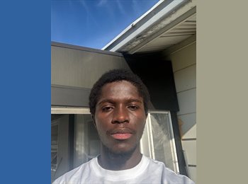 Roomgo CA - LEWIS MONDESIR - 24 - Ottawa