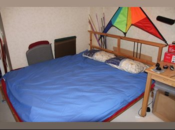 Roomgo CH - Une chambre en coloc / sous loc, Lausanne - 900 CHF / Mois