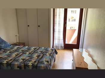 Roomgo CH - chambre servette, Genève - 1 000 CHF / Mois