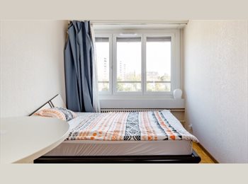 Roomgo CH - Chambre à louer à l'Av. Du Grey !, Lausanne - 950 CHF / Mois