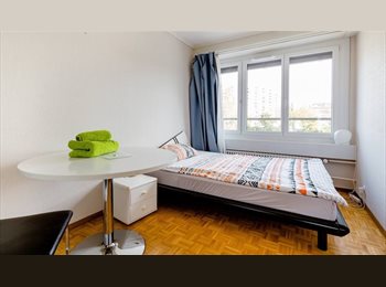 Roomgo CH - Colloc Sympa / Chambre à louer (sans prises de tête), Lausanne - 950 CHF / Mois