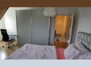 Roomgo CH - Chambre spacieuse à louer dans maison, Neuchâtel - 800 CHF / Mois