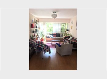 CompartoDepto CL - Luminosa habitación en Ñuñoa, Ñuñoa - CH$350.000 por mes