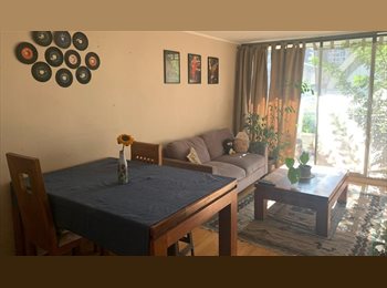 CompartoDepto CL - Busco compartir un depto en Metro Toesca :), Santiago - CH$300.000 por mes