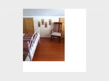 CompartoDepto CL - Amplia Habitación Amoblada en Vitacura, Vitacura - CH$350.000 por mes