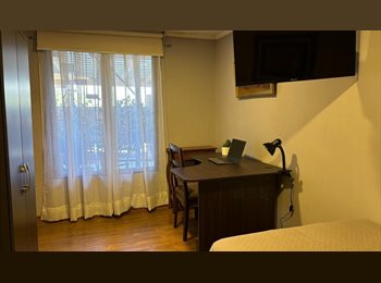 CompartoDepto CL - Apart Studio a pasos del Metro (30 min.a Plaza de Armas) Baño Privado, persona guste privacid, Los Condes - CH$270.000 por mes