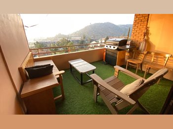 CompartoDepto CL - Pieza en sector Mall Sport (Av. Las Condes), Lo Barnechea - CH$350.000 por mes