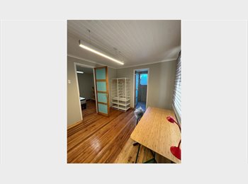CompartoDepto CL - Arriendo amplia  pieza de dos ambientes 26 m2 nueva con baño privado – 1 cuadra UTFSM y a pasos de l, Valparaíso - CH$350.000 por mes