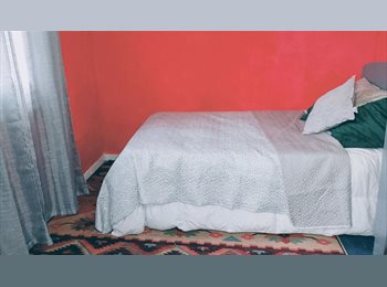 CompartoDepto CL - Habitación metro Einstein, Recoleta - CH$200.000 por mes