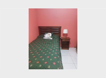 CompartoDepto CL - Se arrienda habitacion a srta. Que estudie o trabaje .en barrio universitario, Santiago - CH$210.000 por mes