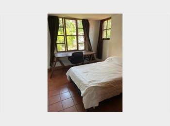 CompartoApto CO - Habitación amoblada en conjunto residencial Medellín, Medellín - COP$ 920.000 por mes