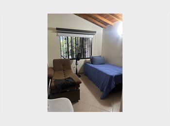 CompartoApto CO - Comparto apto, Medellín - COP$ 900.000 por mes