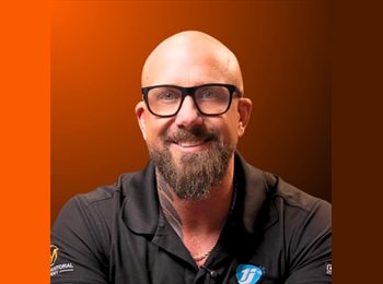 CompartoApto CO - Peter - 41 - Medellín