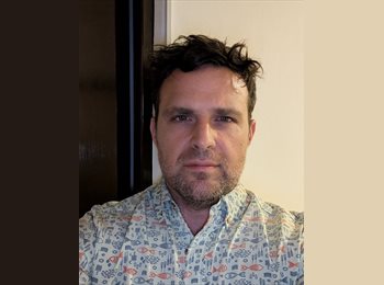 CompartoApto CO - Michael Bruce - 42 - Envigado