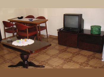 Roomgo ES - Alquilo habitación doble con canapé, Zaragoza - 245 € por mes