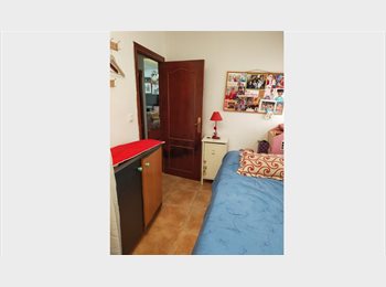 Roomgo ES - SEVILLA | Double Room for student (La Plata), Sevilla - 385 € por mes