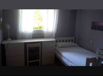 Roomgo ES - Habitación en zona residencial de Pozuelo de Alarcón, a 10 min deUCM, Pozuelo De Alarcón - 550 € por mes