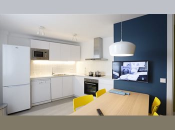 Roomgo ES - MODERNO PISO CON HABITACIONES Y BAÑO INDIVIDUAL., Centro Ciudad - 505 € por mes
