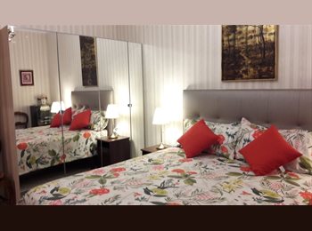 Roomgo ES - Habitación doble  en piso amplio, luminoso, céntrico y bien comunicado, Ciutat Vella - 640 € por mes