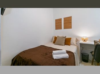 Roomgo ES - BILLUND: CUTE ROOM, Sant Martí - 745 € por mes