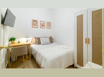 Roomgo ES - MENFIS, Sants-Montjuïc - 745 € por mes