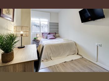 Roomgo ES - OULU: SUPER BRIGHT & COZY ROOM, Ciutat Vella - 890 € por mes