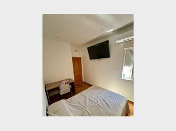 Roomgo ES - HABITACION GIGANTE MADRID CENTRO GASTOS INCLUIDOS, Arganzuela - 840 € por mes