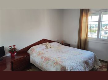 Roomgo ES - Alquilo habitación doble amueblada, Rubí - 525 € por mes