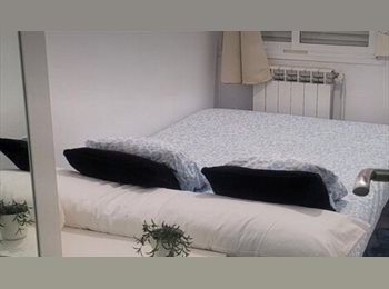 Roomgo ES - Habitación individual chica, Horta Guinardó - 500 € por mes
