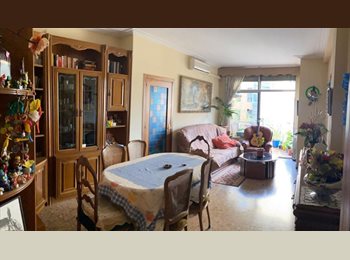 Roomgo ES - Habitación interior en piso compartido en Glories, Sant Martí - 360 € por mes