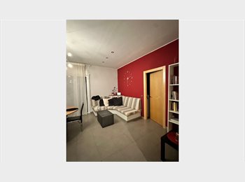 Roomgo ES - Habitación doble exterior en piso moderno y tranquilo – todo incluido, Lleida - 450 € por mes