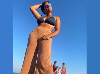 Roomgo ES - Karima - 26 - Valencia