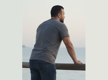 Roomgo ES - Ali - 38 - Malaga