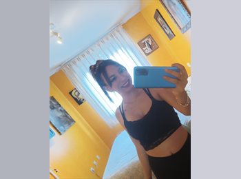 Roomgo ES - Jessica - 31 - Oviedo